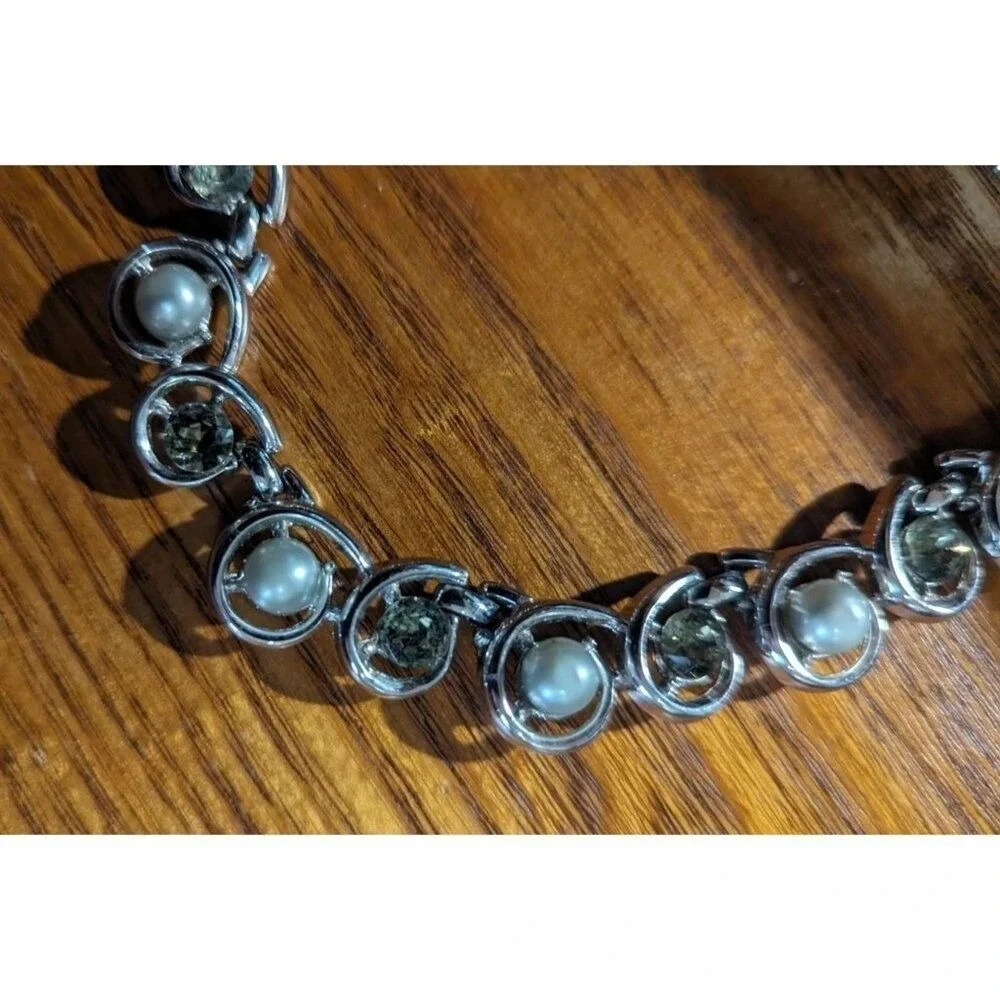 Trifari vintage necklace